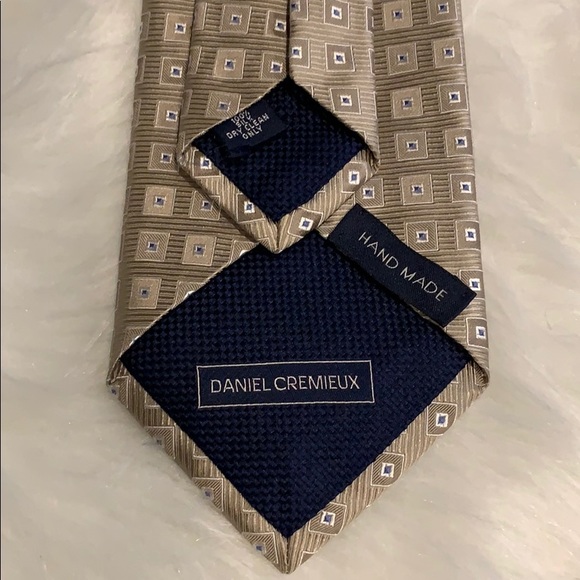 Men’s Tie by Daniel Cremieux - Picture 3 of 3